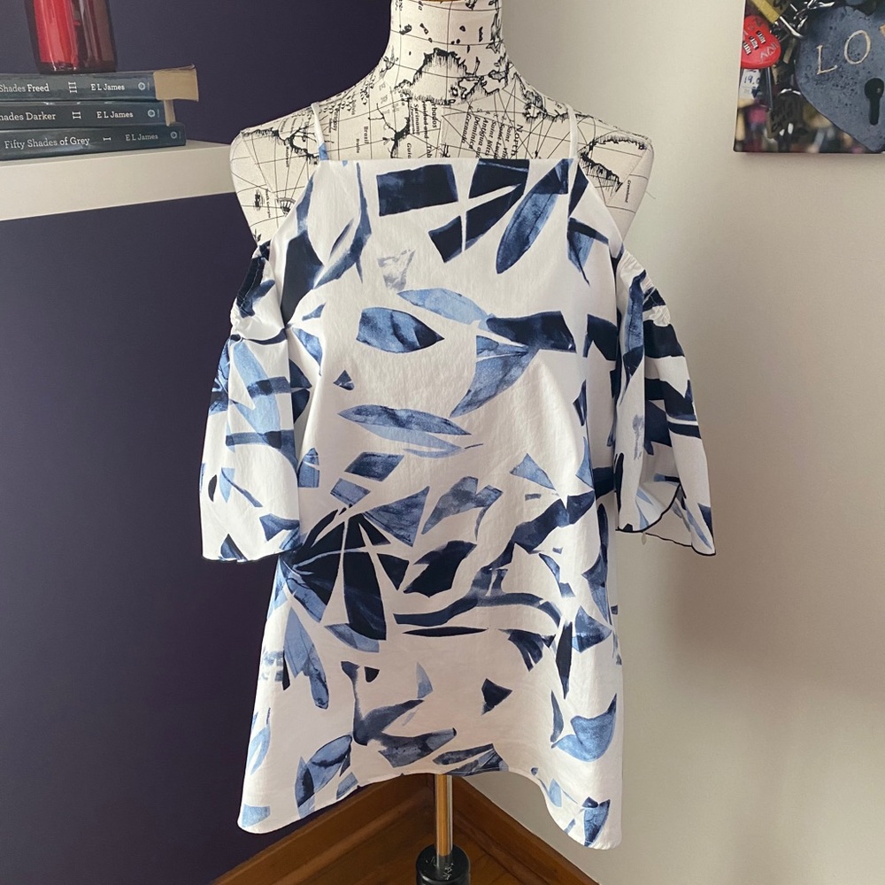Alfani cold shoulder tunic/blouse